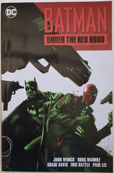 BATMAN BAJO CAPUCHA ROJA TP (2011) 2023