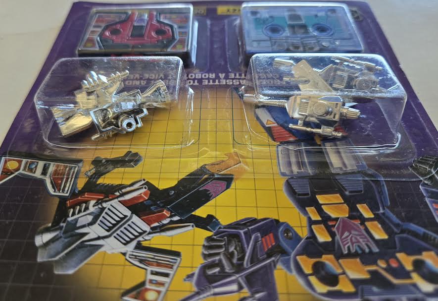 Transformers G1 Cassettes Decepticon Frenzy & Laserbeak 2018 Open Package Reproductions