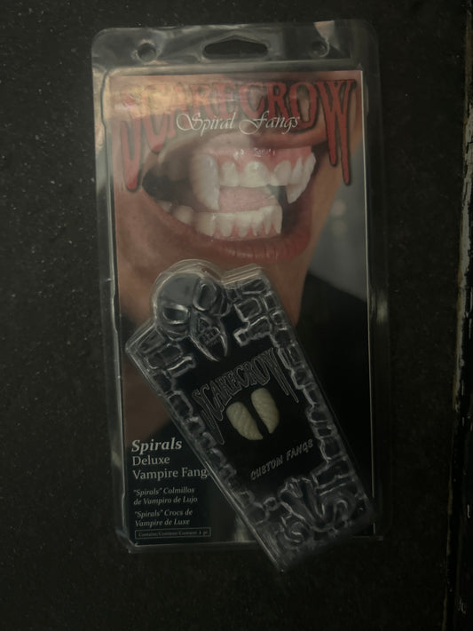 Spirals Deluxe Vampire Fangs