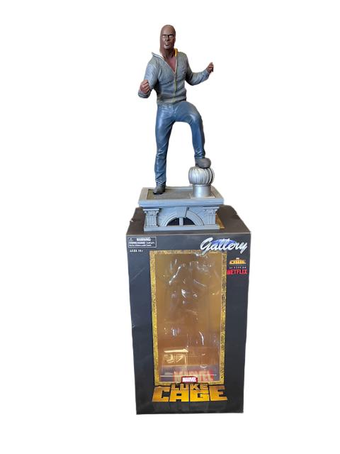 DIAMOND SELECT TOYS Marvel Gallery Luke Cage Netflix TV PVC Figure