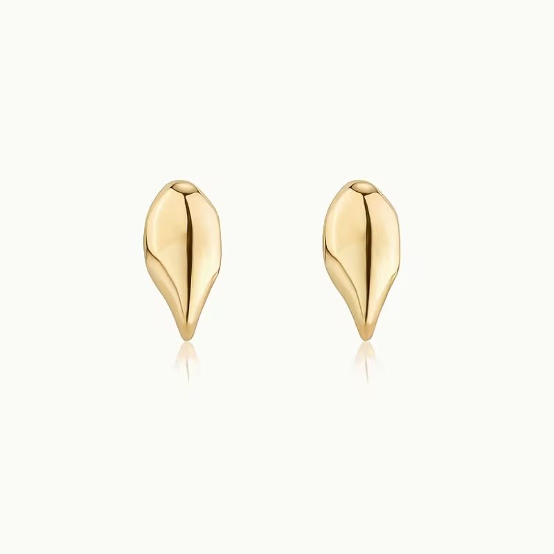 Vampire Fangs/ Earrings (Gold)