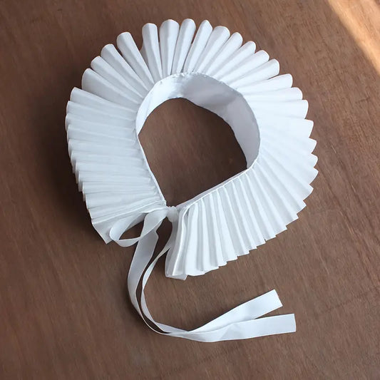 Ruffled Collar